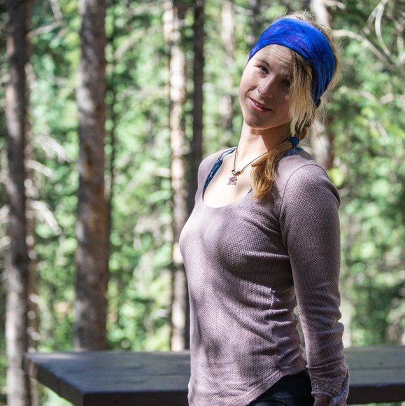 Meet your Posher, Christina - Picture 2 of 3